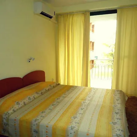 Nimfa-rusalka Hotel Slantschew brjag